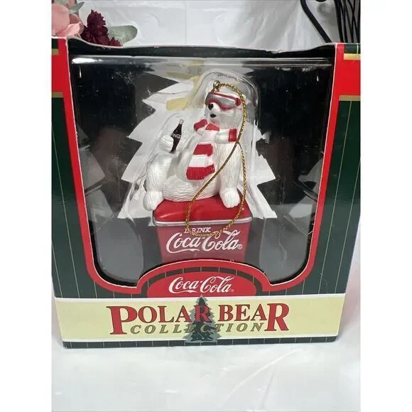 1998 COCA-COLA POLAR BEAR COLLECTION ORNAMENT - Bear Coke Machine - - Picture 1 of 12